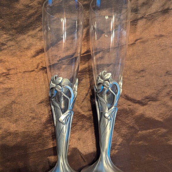 Seagull Pewter Champagne Flutes with Floral Design - Picture 2 of 11